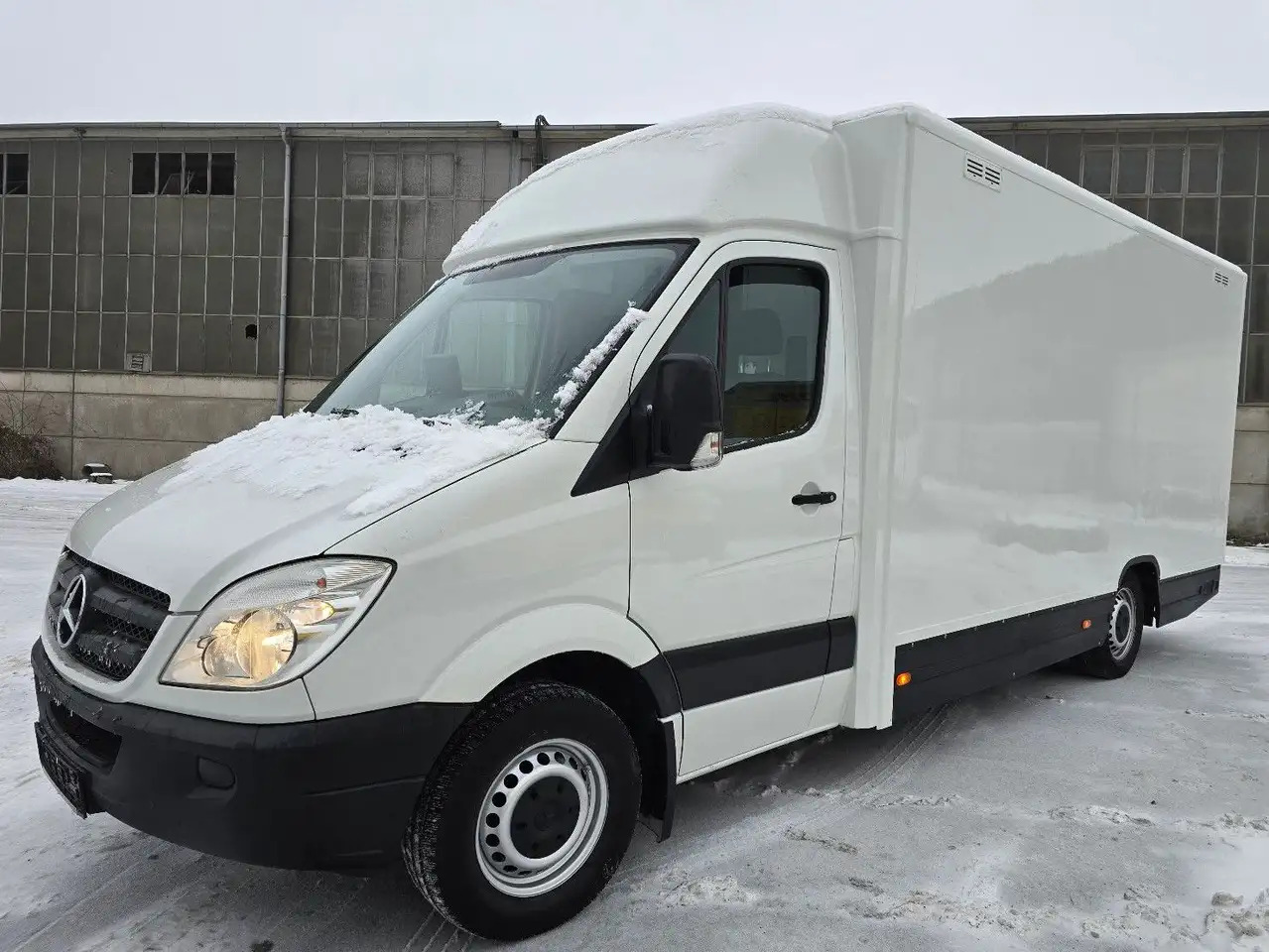 Mercedes-Benz Sprinter/Koffer/Regalsystem/ EU5/ 1. Hand - Closed box van: picture 1 Mercedes-Benz Sprinter/Koffer/Regalsystem/ EU5/ 1. Hand - Closed box van: picture 1