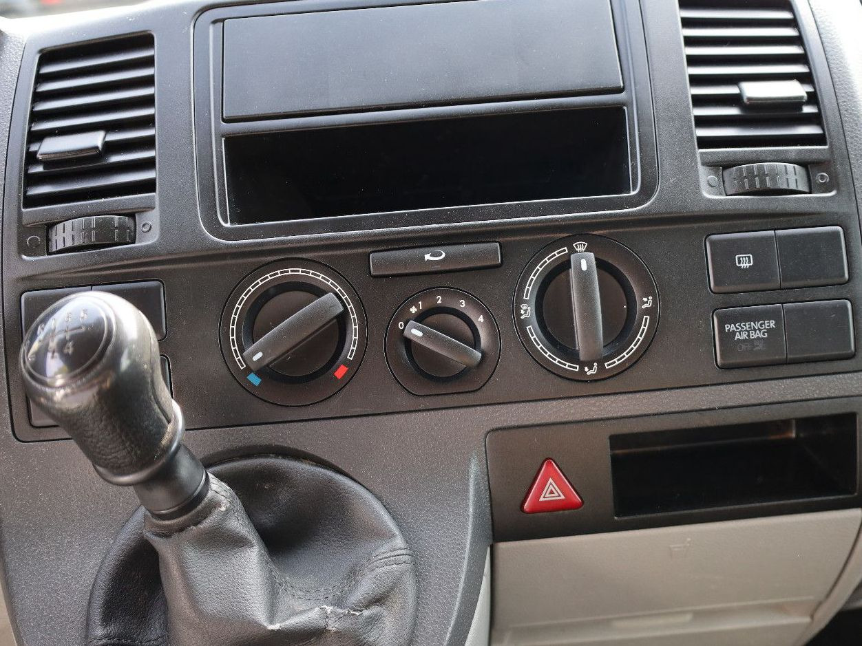 Small van Volkswagen T5 Transporter/ 2.0 TDI/EU5/1.Hand: picture 10