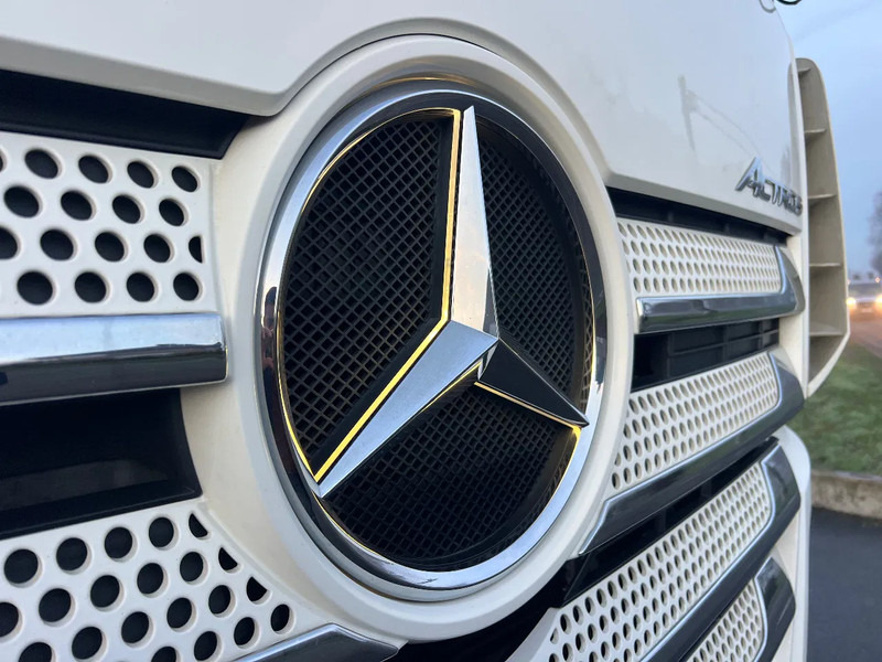 Mercedes-Benz Actros 1863 ACTROS 1863 ADR FL-AT*2163 Full ADR*433000km* - Tractor unit: picture 5 Mercedes-Benz Actros 1863 ACTROS 1863 ADR FL-AT*2163 Full ADR*433000km* - Tractor unit: picture 5