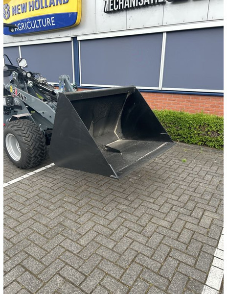 Tobroco Volumebak 130 cm Giant aanspan - Bucket for Construction machinery: picture 2 Tobroco Volumebak 130 cm Giant aanspan - Bucket for Construction machinery: picture 2