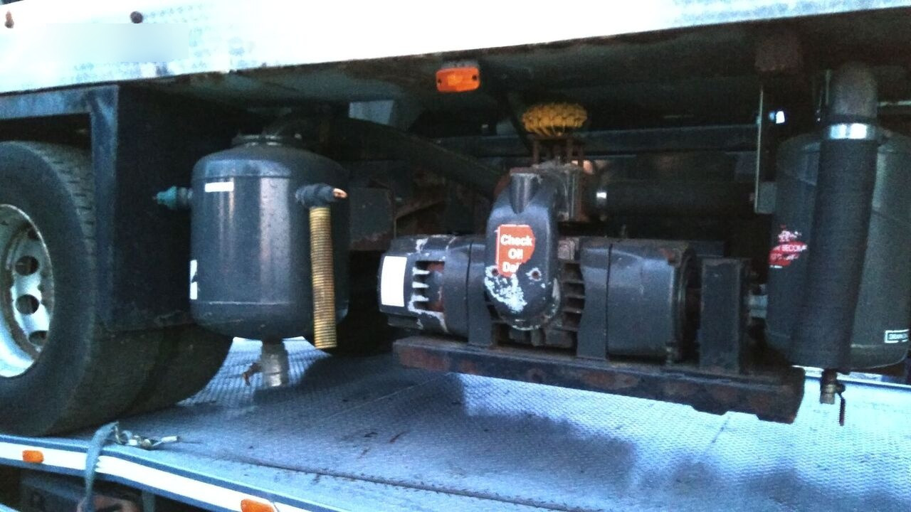 DAF LF55.220 jetter combi - Vacuum truck: picture 4 DAF LF55.220 jetter combi - Vacuum truck: picture 4