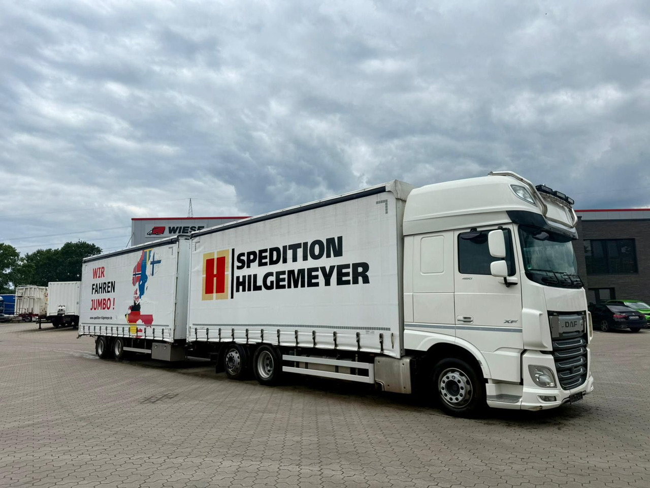 DAF XF 480 FAN LowDeck 6x2 Jumbo Inklusive Anhänger - Curtain side truck: picture 1 DAF XF 480 FAN LowDeck 6x2 Jumbo Inklusive Anhänger - Curtain side truck: picture 1