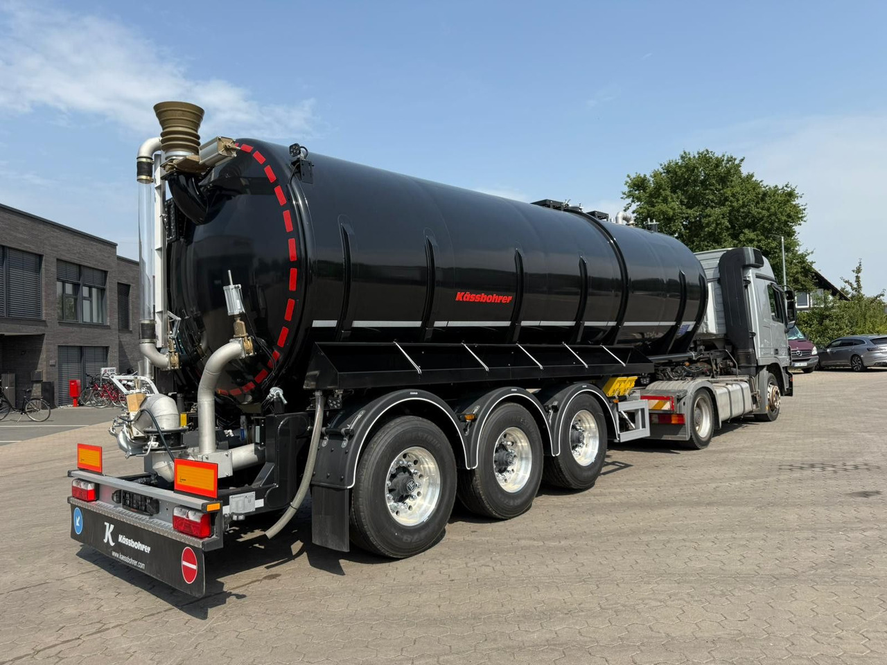 Kässbohrer K.STN L 30 Edelstahl Tanker Gülle Naturabfall - Tanker semi-trailer: picture 2 Kässbohrer K.STN L 30 Edelstahl Tanker Gülle Naturabfall - Tanker semi-trailer: picture 2
