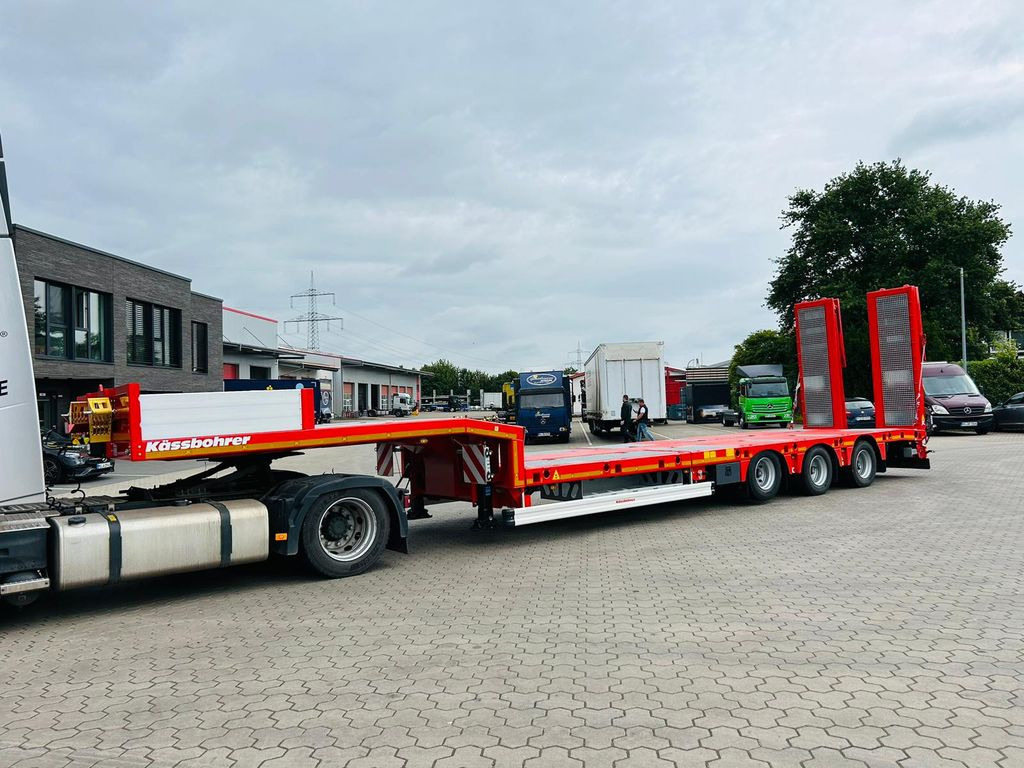 Kässbohrer SLS.HS Tieflader mit hydr. Schwanenhals - Low loader semi-trailer: picture 3 Kässbohrer SLS.HS Tieflader mit hydr. Schwanenhals - Low loader semi-trailer: picture 3