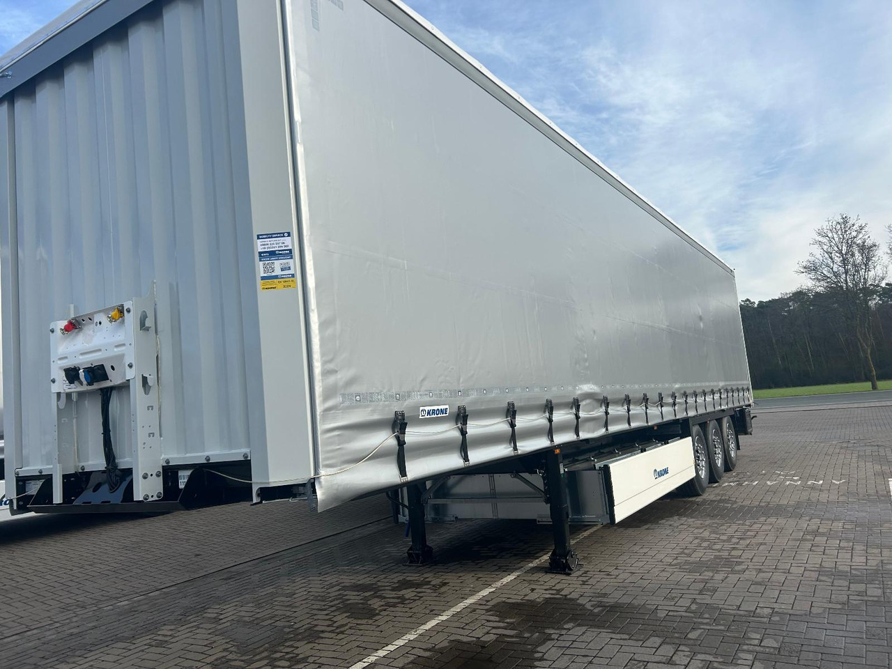 Krone SDP 27 - Schiebeplanen-Auflieger - Curtainsider semi-trailer: picture 3 Krone SDP 27 - Schiebeplanen-Auflieger - Curtainsider semi-trailer: picture 3