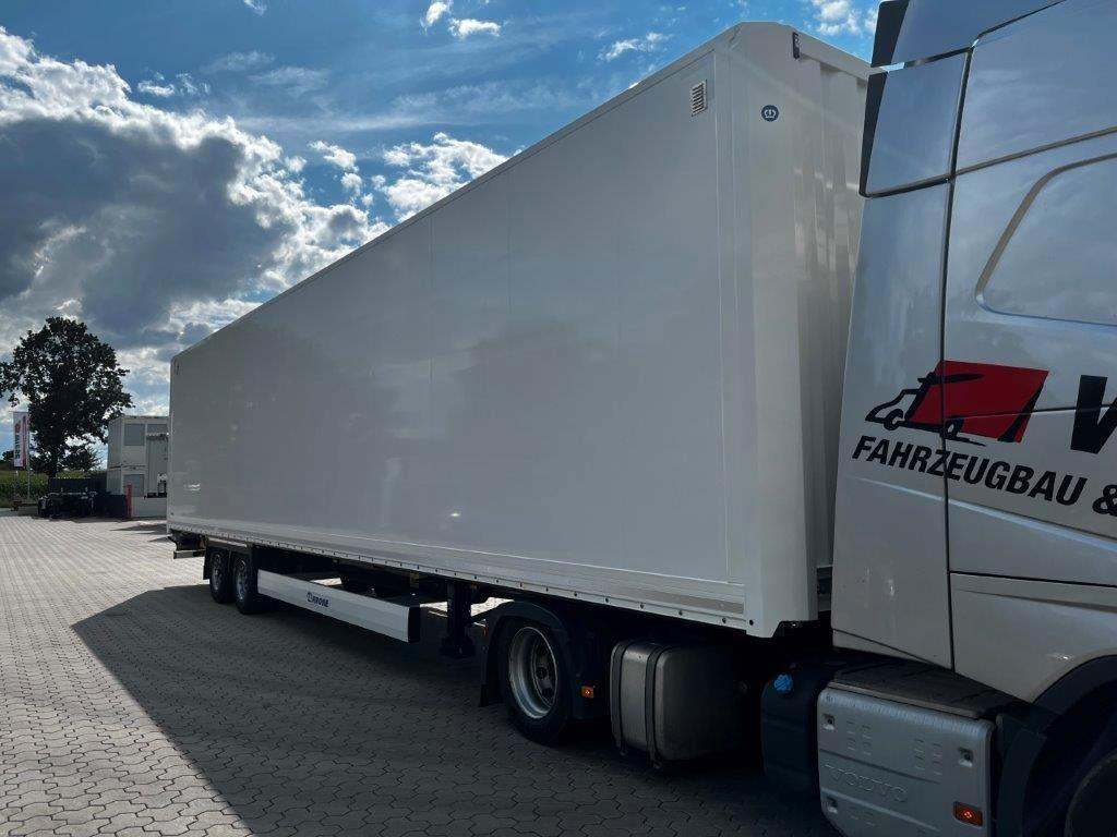 Krone SZK 18 Koffer Event Mega-Koffer 2.900 mm Höhe - Closed box semi-trailer: picture 3 Krone SZK 18 Koffer Event Mega-Koffer 2.900 mm Höhe - Closed box semi-trailer: picture 3