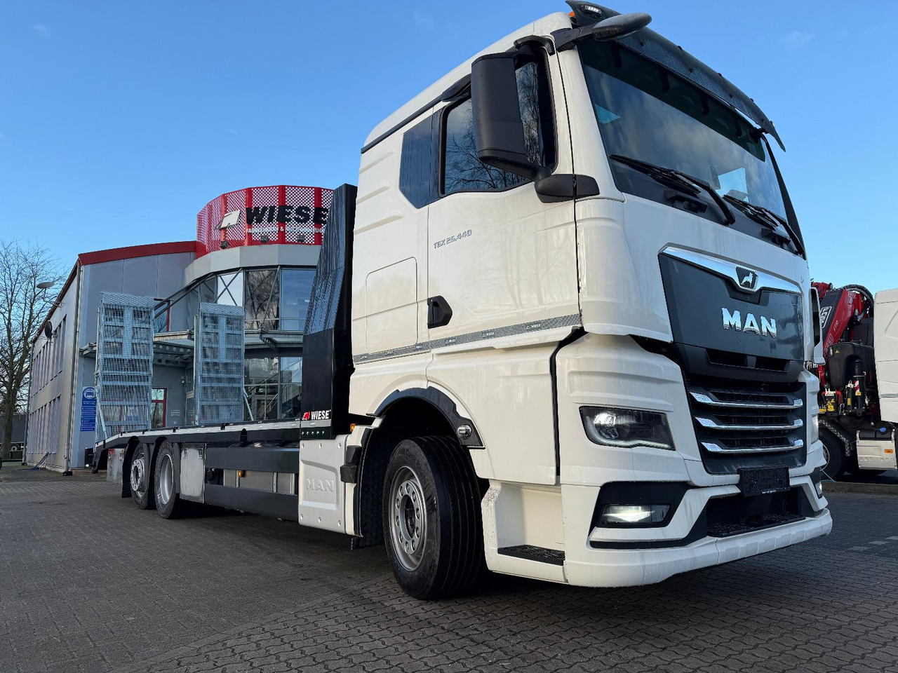 MAN Baumaschinen- Arbeitsbühnentransporter Rampen - Tow truck: picture 2 MAN Baumaschinen- Arbeitsbühnentransporter Rampen - Tow truck: picture 2