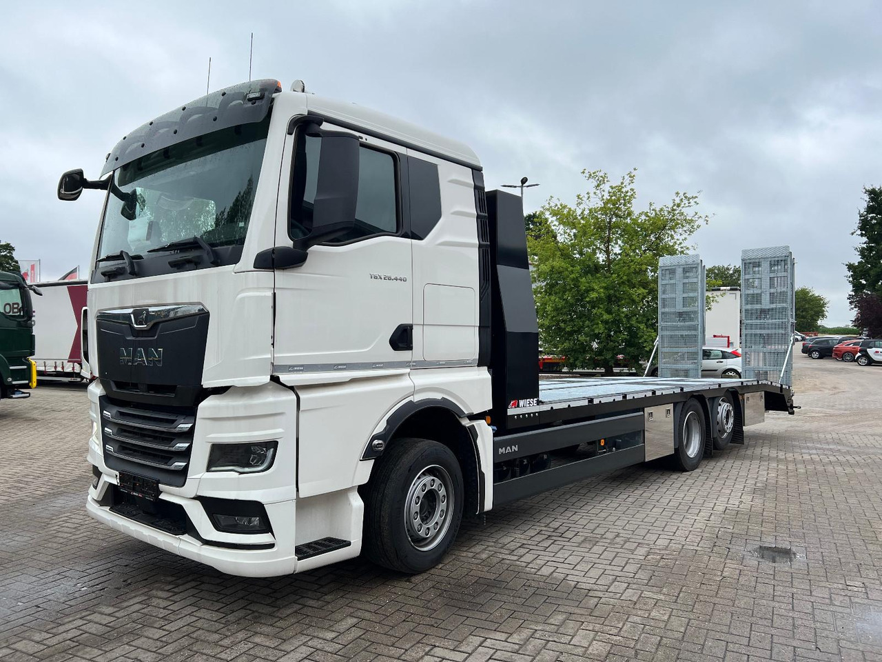 MAN Baumaschinen- Arbeitsbühnentransporter Rampen - Tow truck: picture 3 MAN Baumaschinen- Arbeitsbühnentransporter Rampen - Tow truck: picture 3