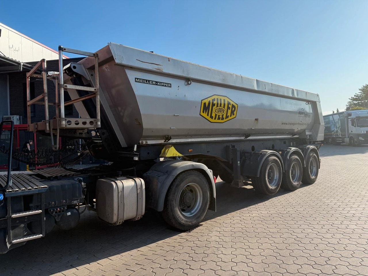 Meiller F.X. MEILLER KISA3 - Tipper semi-trailer: picture 1 Meiller F.X. MEILLER KISA3 - Tipper semi-trailer: picture 1