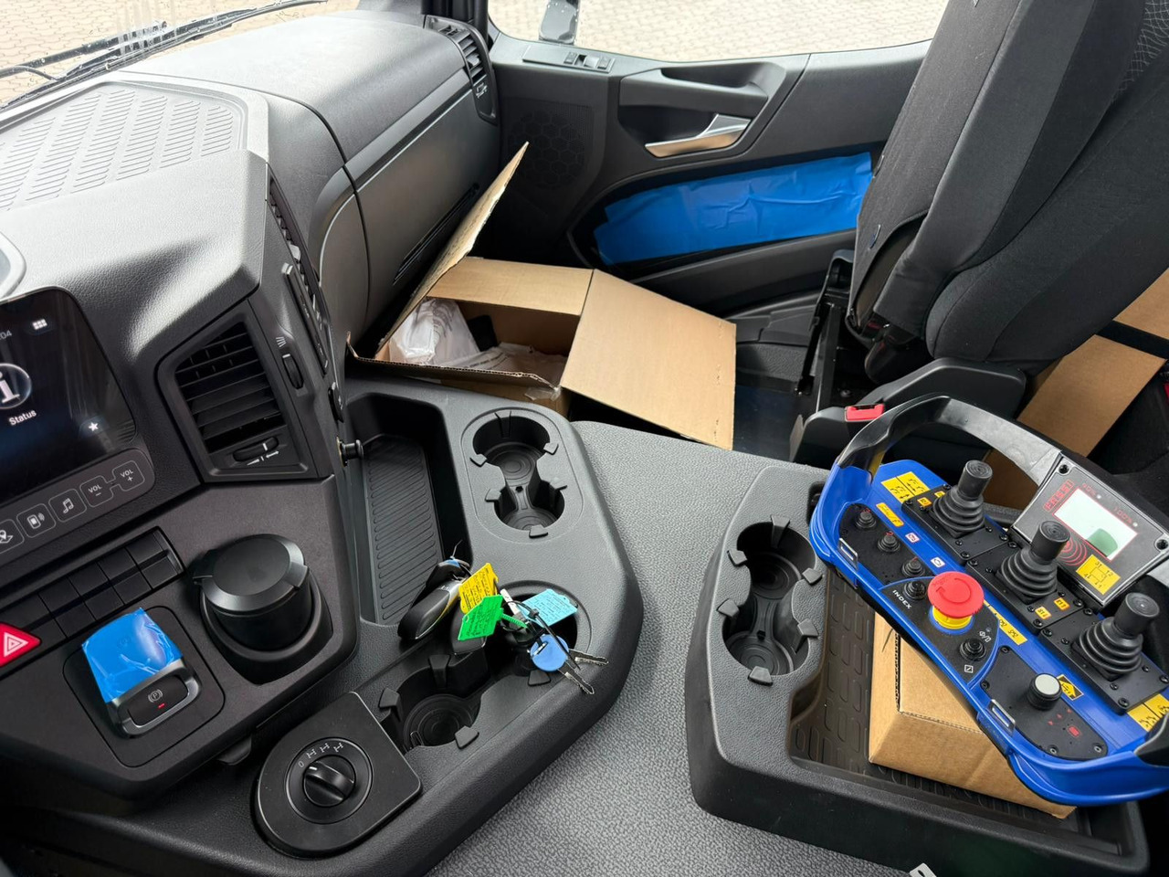 Mercedes-Benz Arocs 1835 4x4 Allrad Fassi F135 Kran Kipper leasing Mercedes-Benz Arocs 1835 4x4 Allrad Fassi F135 Kran Kipper: picture 12