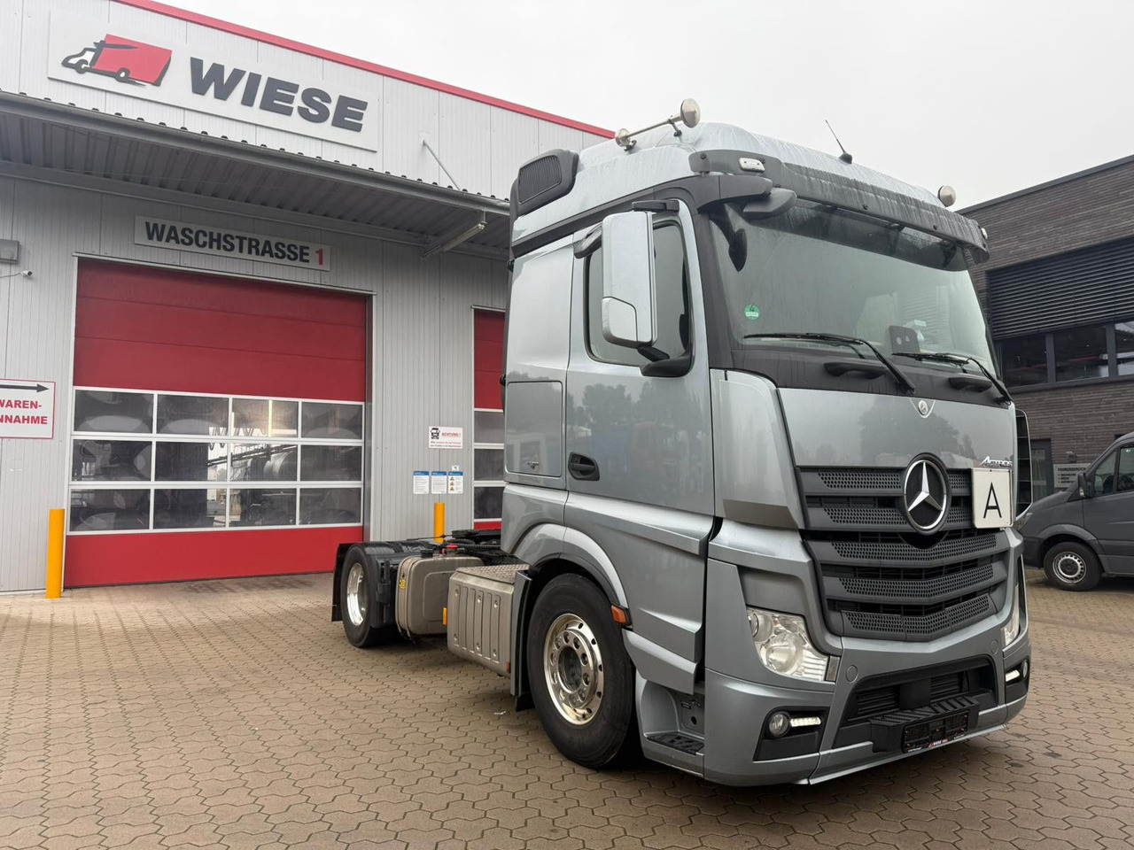 Mercedes-Benz Actros 1851 LS 4x2 Hydraulik Alu Felgen - Tractor unit: picture 1 Mercedes-Benz Actros 1851 LS 4x2 Hydraulik Alu Felgen - Tractor unit: picture 1