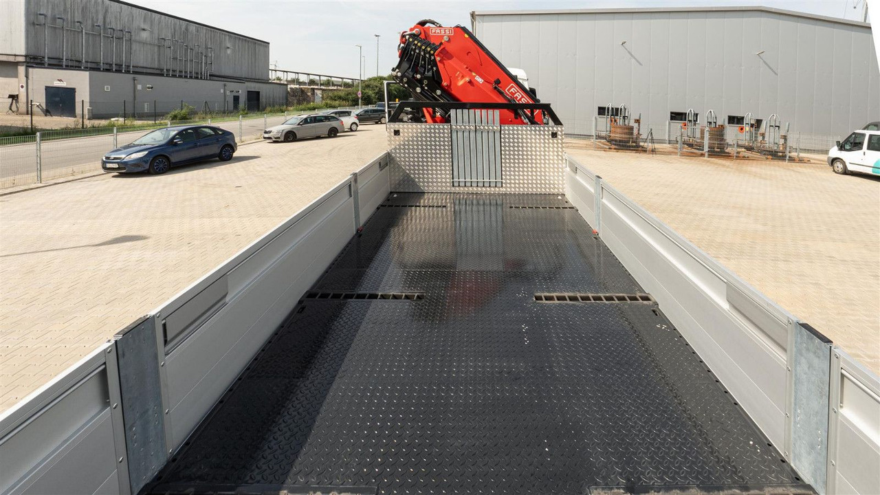 MAN 35.470 8x2 Kran F710 RA2.26 - Truck, Crane truck: picture 4 MAN 35.470 8x2 Kran F710 RA2.26 - Truck, Crane truck: picture 4