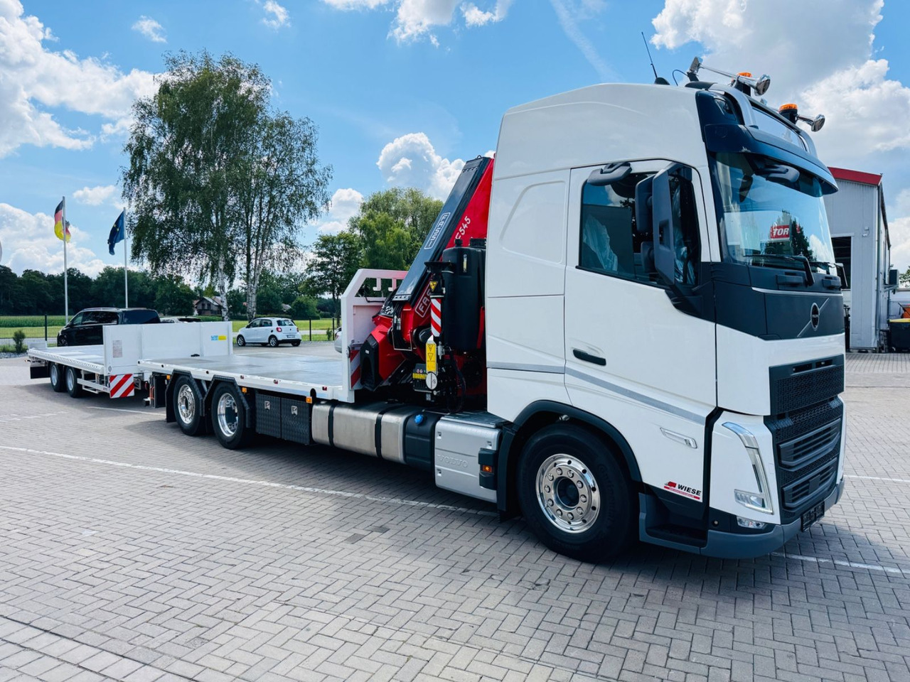 Crane truck Volvo FH540 6x2 Containerpritsche mit F545RA.2.26: picture 10