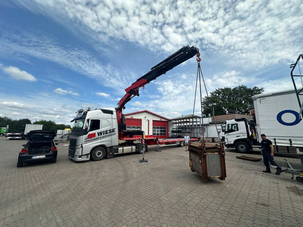 Wiese Stufensattel Tieflader mit Kran Fassi F545 - Dropside/ Flatbed semi-trailer: picture 2 Wiese Stufensattel Tieflader mit Kran Fassi F545 - Dropside/ Flatbed semi-trailer: picture 2