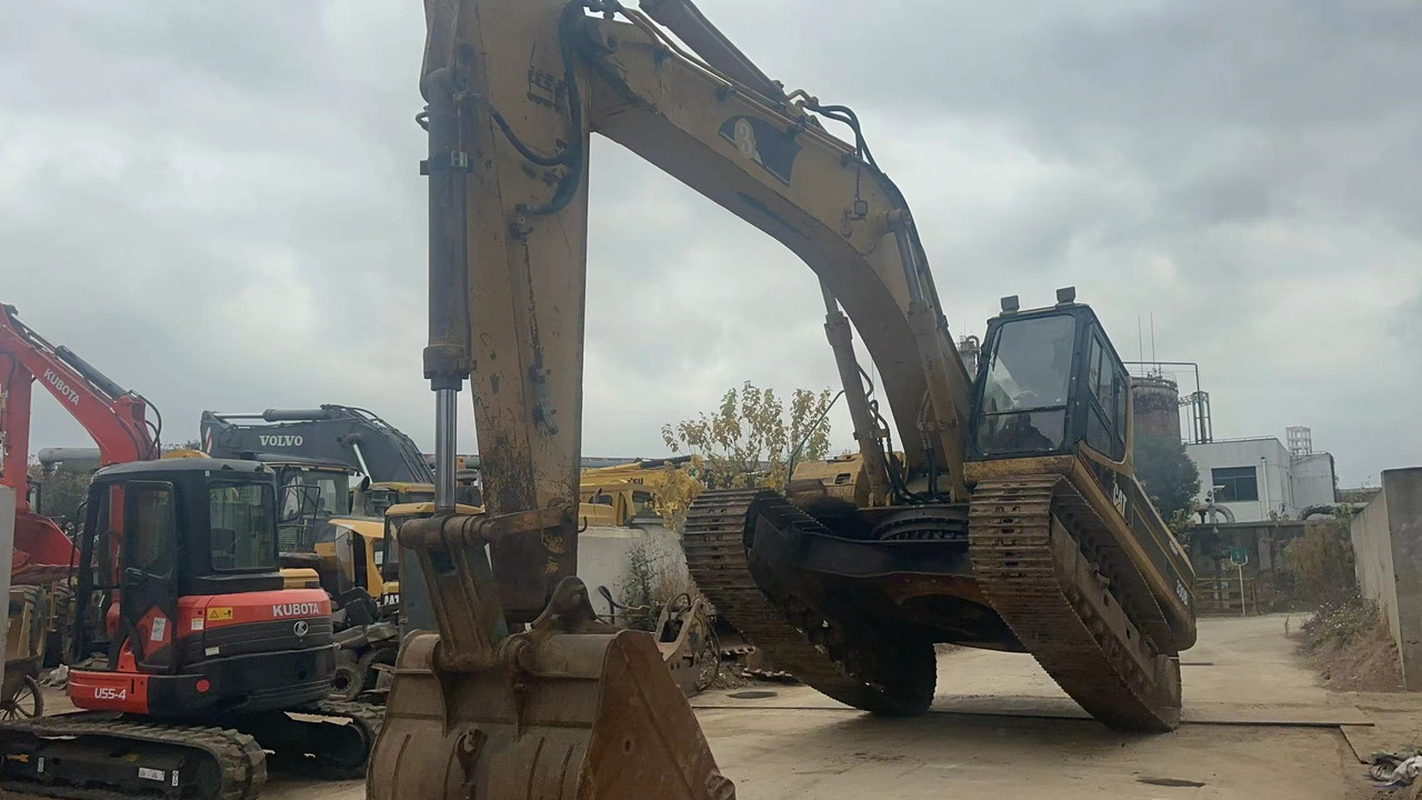 CATERPILLAR 330BL - Crawler excavator: picture 1 CATERPILLAR 330BL - Crawler excavator: picture 1