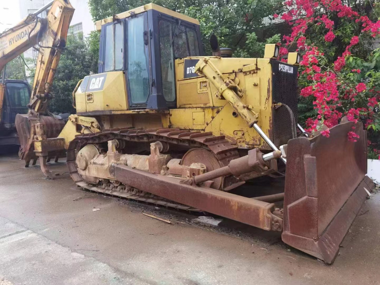 CATERPILLAR D7G2 - Bulldozer: picture 1 CATERPILLAR D7G2 - Bulldozer: picture 1