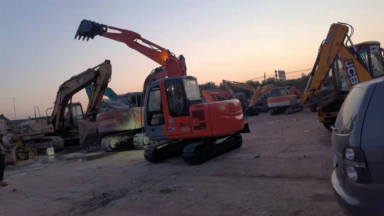 HITACHI ZX60 - Crawler excavator: picture 1 HITACHI ZX60 - Crawler excavator: picture 1