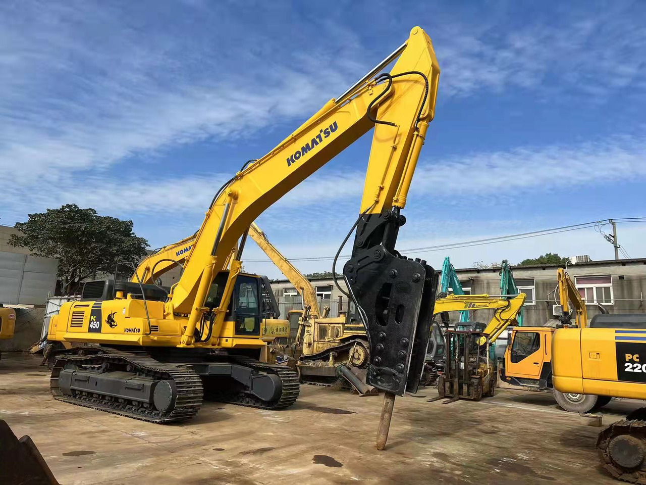 KOMATSU PC450-8-excavator - Crawler excavator: picture 2 KOMATSU PC450-8-excavator - Crawler excavator: picture 2