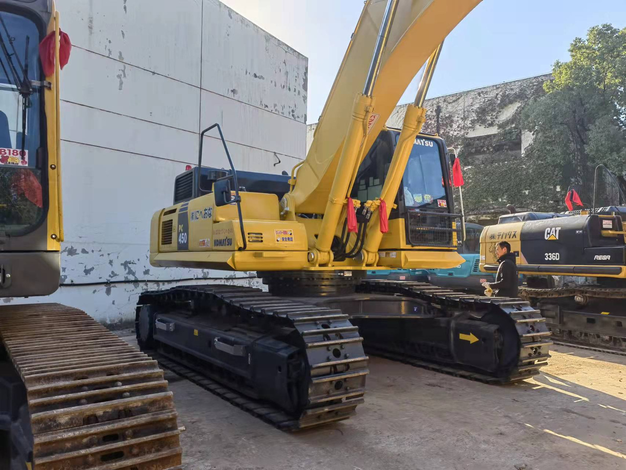 KOMATSU PC450-8-excavator - Crawler excavator: picture 3 KOMATSU PC450-8-excavator - Crawler excavator: picture 3