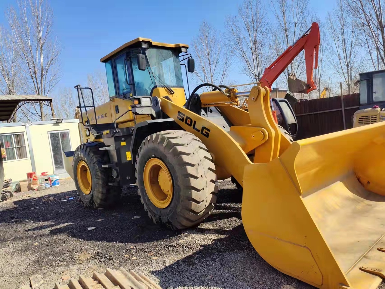 SDLG L968F - Wheel loader: picture 2 SDLG L968F - Wheel loader: picture 2