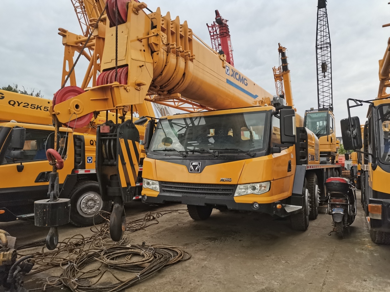 XCMG QY70K - Crane: picture 1 XCMG QY70K - Crane: picture 1