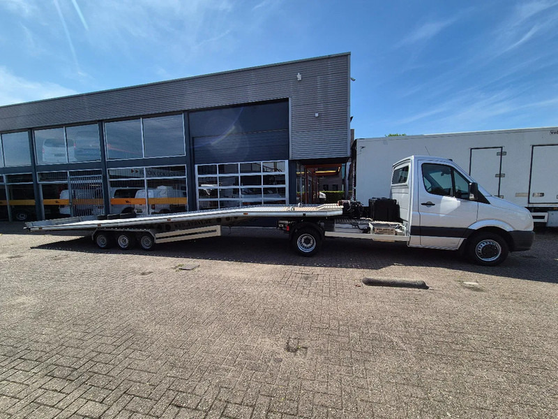 Volkswagen Crafter 2.0TDI BE Combi/ Autotransporter 10m mit Knicksystem/ Winch - Commercial vehicle: picture 2 Volkswagen Crafter 2.0TDI BE Combi/ Autotransporter 10m mit Knicksystem/ Winch - Commercial vehicle: picture 2