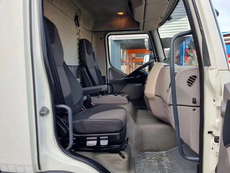 Refrigerator truck DAF LF 220 Kuhlkoffer/Carrier Supra 850MT / LBW/ EURO 6 / BITEMP: picture 15 Refrigerator truck DAF LF 220 Kuhlkoffer/Carrier Supra 850MT / LBW/ EURO 6 / BITEMP: picture 15