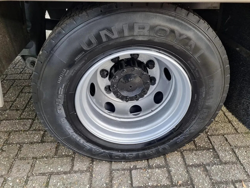 Refrigerator truck DAF LF 220 Kuhlkoffer/Carrier Supra 850MT / LBW/ EURO 6 / BITEMP: picture 18 Refrigerator truck DAF LF 220 Kuhlkoffer/Carrier Supra 850MT / LBW/ EURO 6 / BITEMP: picture 18