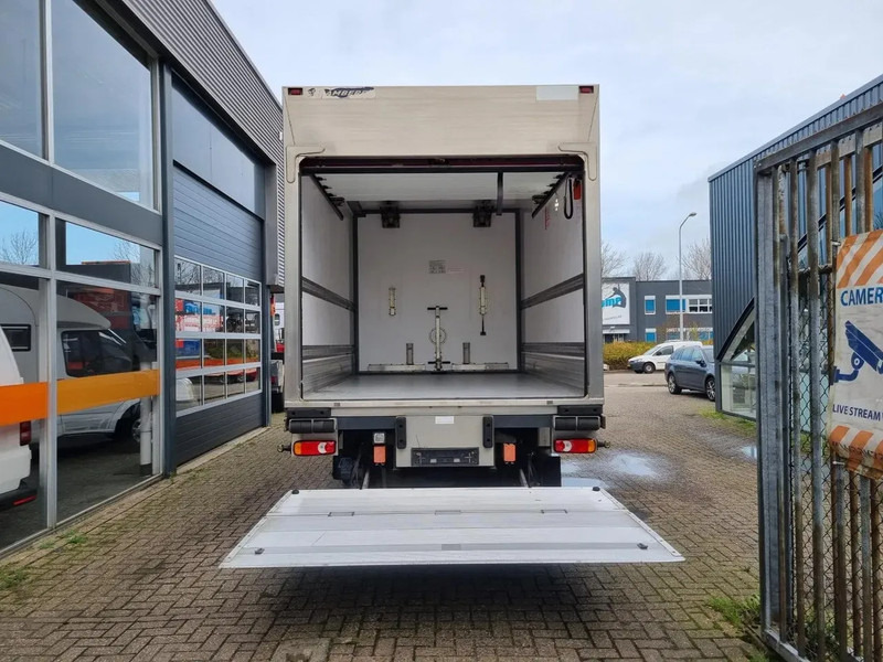 Refrigerator truck DAF LF 220 Kuhlkoffer/Carrier Supra 850MT / LBW/ EURO 6 / BITEMP: picture 7 Refrigerator truck DAF LF 220 Kuhlkoffer/Carrier Supra 850MT / LBW/ EURO 6 / BITEMP: picture 7