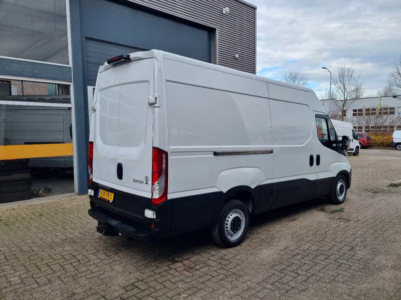 Iveco Daily 35S17 3.0D Koelwagen TK V300MAX st 230V +20C / -20C - Refrigerated delivery van: picture 2 Iveco Daily 35S17 3.0D Koelwagen TK V300MAX st 230V +20C / -20C - Refrigerated delivery van: picture 2