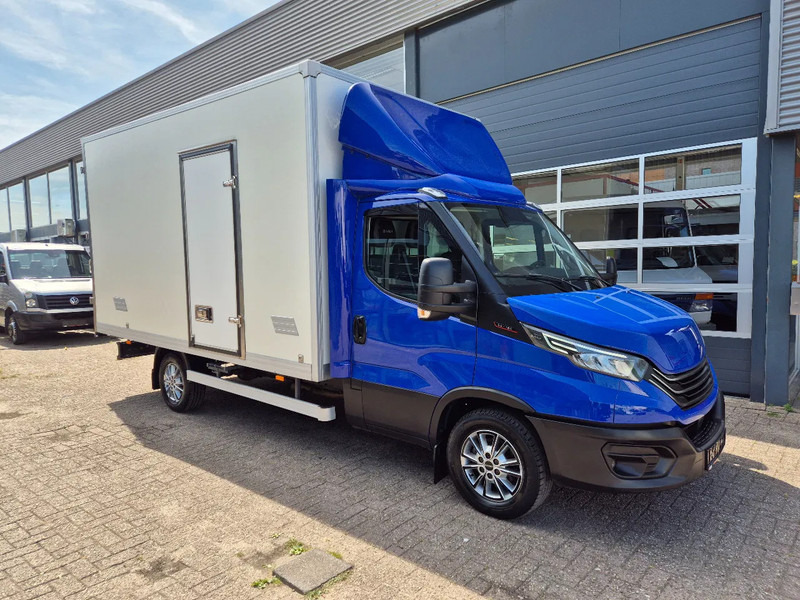 Iveco Daily 35S18 3.0D Koffer/ Xenon/ Airco - Closed box van: picture 1 Iveco Daily 35S18 3.0D Koffer/ Xenon/ Airco - Closed box van: picture 1