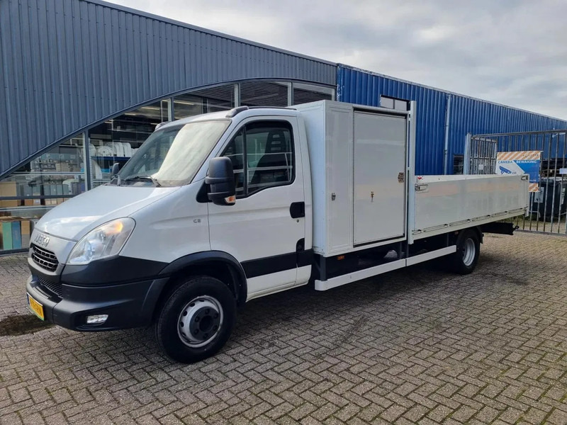 Iveco Daily 70C21 3.0D/ 204PS/ Radstand 475 cm/ Openlaadbak 4m - Open body delivery van: picture 4 Iveco Daily 70C21 3.0D/ 204PS/ Radstand 475 cm/ Openlaadbak 4m - Open body delivery van: picture 4