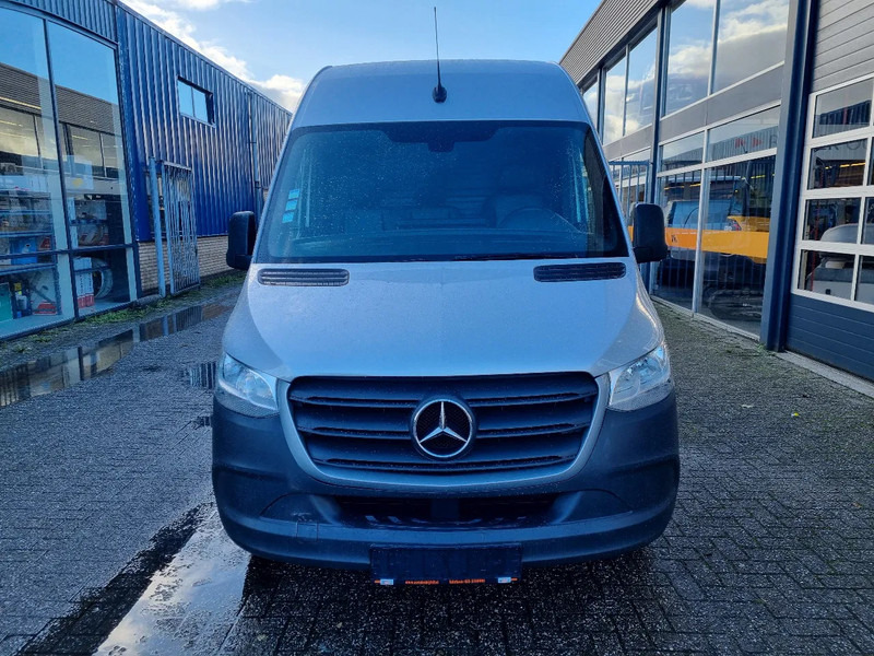 Mercedes-Benz Sprinter 316 CDI L2H2 2.2 CDI RWD Euro 6C - Panel van: picture 3 Mercedes-Benz Sprinter 316 CDI L2H2 2.2 CDI RWD Euro 6C - Panel van: picture 3