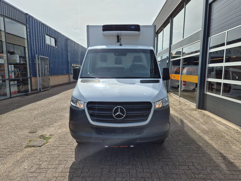 Mercedes-Benz Sprinter 516 CDI/ Kuhlkoffer/ Carrier Xarios 300/ -20/ +20/ Standby 230V - Refrigerated delivery van: picture 4 Mercedes-Benz Sprinter 516 CDI/ Kuhlkoffer/ Carrier Xarios 300/ -20/ +20/ Standby 230V - Refrigerated delivery van: picture 4