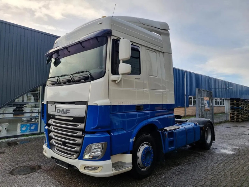 DAF XF 106.440 EURO 6/ Intarder/ Webasto/ ADR / Klima - Tractor unit: picture 4 DAF XF 106.440 EURO 6/ Intarder/ Webasto/ ADR / Klima - Tractor unit: picture 4