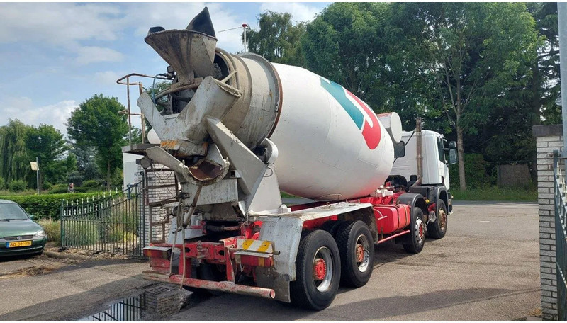 Scania P114-340 8x4 Mixer Full Spring - Concrete mixer truck: picture 3 Scania P114-340 8x4 Mixer Full Spring - Concrete mixer truck: picture 3