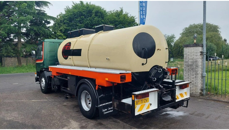 Scania P82 4x2 Tank - Tanker truck: picture 4 Scania P82 4x2 Tank - Tanker truck: picture 4