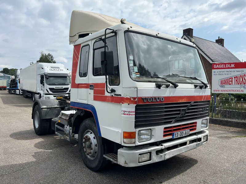 Volvo FL 10.320 4X2 TRUCKHEAD FULL STEEL SUSPENSION - Tractor unit: picture 5 Volvo FL 10.320 4X2 TRUCKHEAD FULL STEEL SUSPENSION - Tractor unit: picture 5