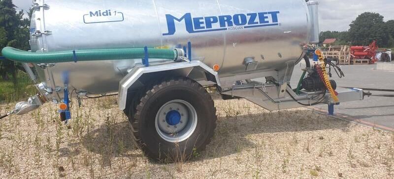 MEPROZET Güllefässer/ Slurry tank/ Beczkowóz 8000 l - Slurry tanker: picture 1 MEPROZET Güllefässer/ Slurry tank/ Beczkowóz 8000 l - Slurry tanker: picture 1