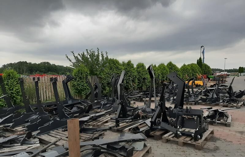 Metal-Technik Frontlader für DEUTZ-FAHR AGROTRON K420 / Ładowacz czołowy na De - Front loader for tractor: picture 3 Metal-Technik Frontlader für DEUTZ-FAHR AGROTRON K420 / Ładowacz czołowy na De - Front loader for tractor: picture 3