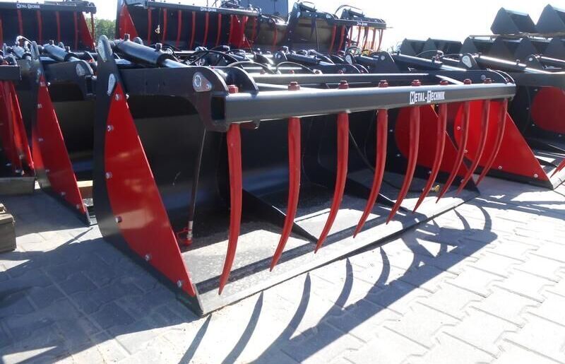 Metal-Technik Krokodil Schaufel / Łycho-krokodyl 2m crocodile / Cuchara-cocodr - Bucket, Silage equipment for Agricultural machinery: picture 1 Metal-Technik Krokodil Schaufel / Łycho-krokodyl 2m crocodile / Cuchara-cocodr - Bucket, Silage equipment for Agricultural machinery: picture 1