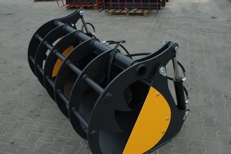 Metal-Technik Łycho-krokodyl 1,4 - Bucket for Farm tractor: picture 1 Metal-Technik Łycho-krokodyl 1,4 - Bucket for Farm tractor: picture 1