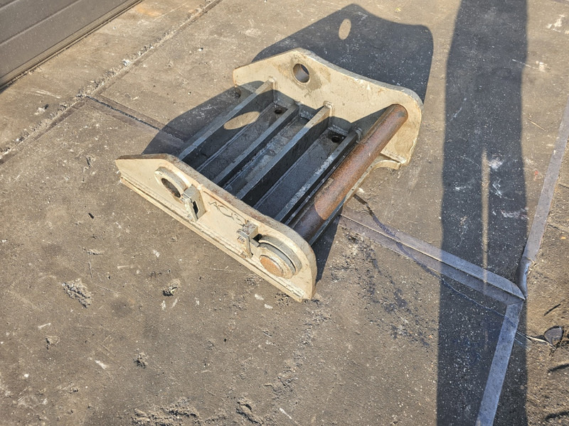 Liebherr adaptor plate sw66 liebherr sw66 likufix - Quick coupler for Construction machinery: picture 3 Liebherr adaptor plate sw66 liebherr sw66 likufix - Quick coupler for Construction machinery: picture 3