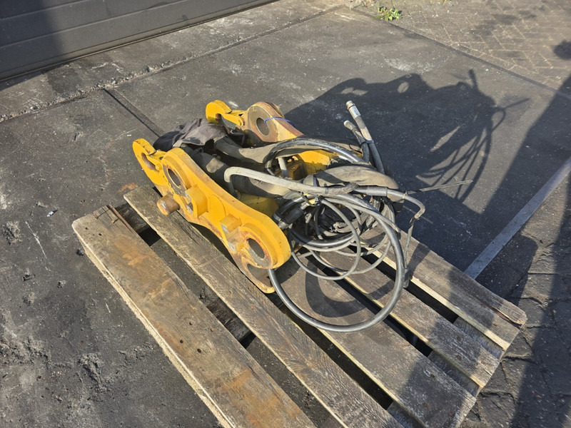 Liebherr likufix sw33 liebherr likufix sw 33 - Quick coupler for Construction machinery: picture 4 Liebherr likufix sw33 liebherr likufix sw 33 - Quick coupler for Construction machinery: picture 4