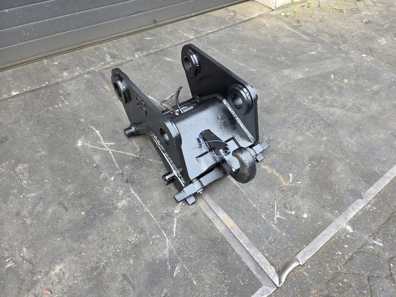 Hydr. snelwissel cw40 verachtert snelwissel cw30 cw40 - Quick coupler for Construction machinery: picture 3 Hydr. snelwissel cw40 verachtert snelwissel cw30 cw40 - Quick coupler for Construction machinery: picture 3