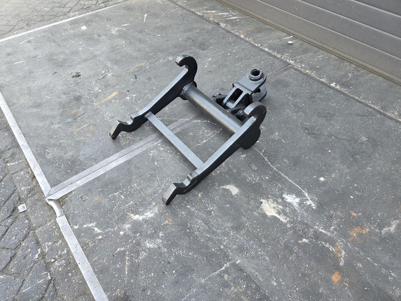 Kopplaat cw 30 cw 40 hanger hanger voor cw30 cw 40 zandgrijper - Quick coupler for Construction machinery: picture 2 Kopplaat cw 30 cw 40 hanger hanger voor cw30 cw 40 zandgrijper - Quick coupler for Construction machinery: picture 2