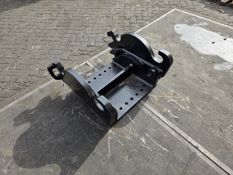 Kopplaat verachtert cat cw45 cw 40 verachtert caterpillar patern - Quick coupler for Construction machinery: picture 4 Kopplaat verachtert cat cw45 cw 40 verachtert caterpillar patern - Quick coupler for Construction machinery: picture 4