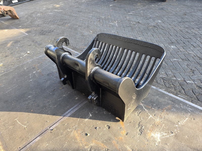 Puinbak cw30 cw 40 verachtert verachtert puinbak cw30 cw40 - Bucket for Construction machinery: picture 4 Puinbak cw30 cw 40 verachtert verachtert puinbak cw30 cw40 - Bucket for Construction machinery: picture 4