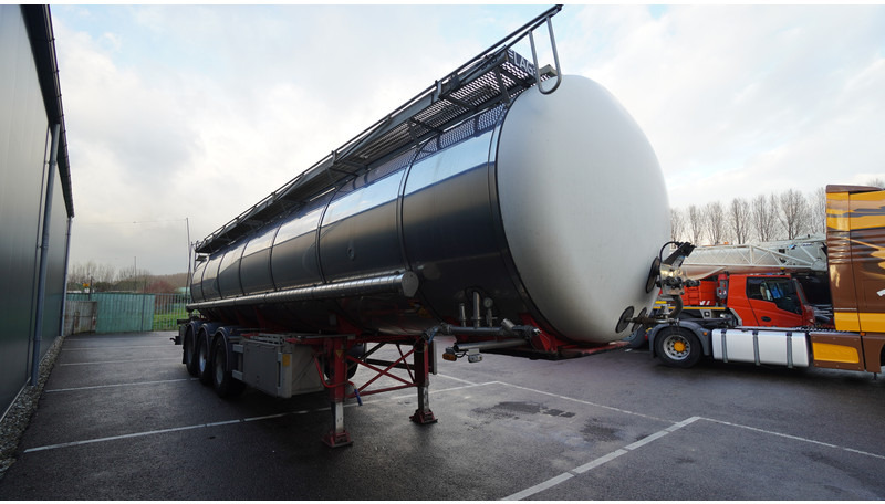 Burg Chemical tank trailer 30.000LTR - Tanker semi-trailer: picture 3 Burg Chemical tank trailer 30.000LTR - Tanker semi-trailer: picture 3