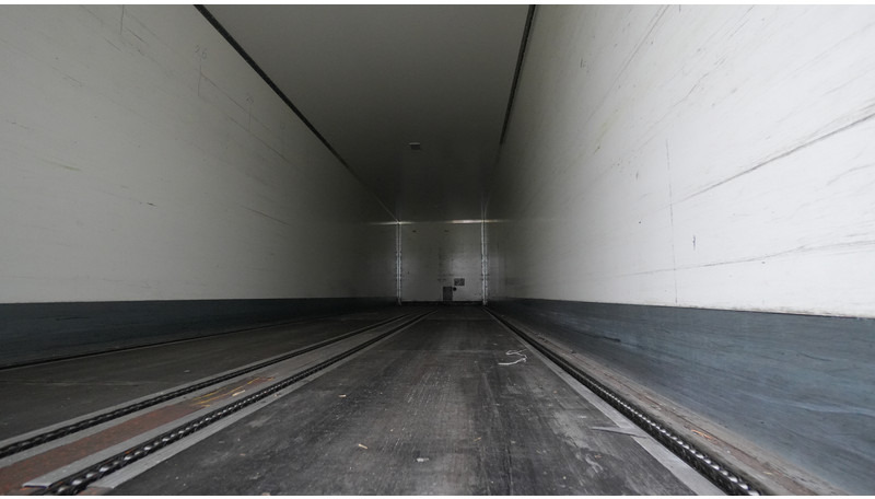 Jumbo Closed box trailer with chain system - Closed box semi-trailer: picture 5 Jumbo Closed box trailer with chain system - Closed box semi-trailer: picture 5